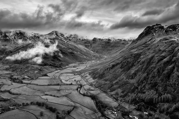 Drone Volante Epico Immagine Paesaggistica Bianco Nero Lucci Langdale Valle — Foto Stock