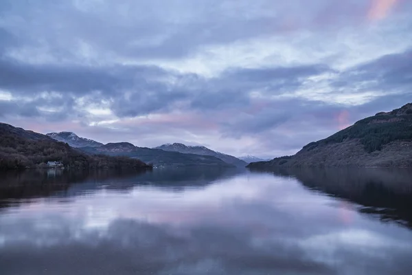 Beautiful Landscape Image Loch Lomond Looking Snow Capped Ben Lui — Stock Photo, Image