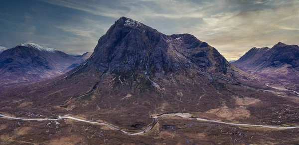 Uçan Dron Dramatik Manzara Görüntüsü Buachaille Etive Mor Skoçya Bir — Stok fotoğraf