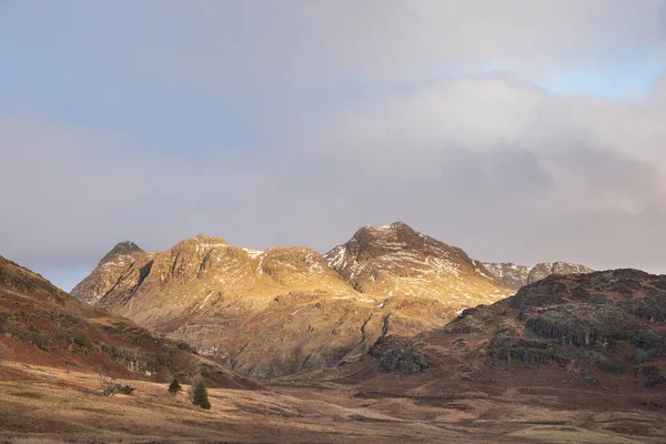 Krásný Zimní Východ Slunce Nad Blea Tarn Lake District Sněhem — Stock fotografie