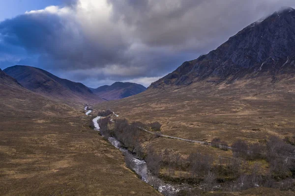 Létající Dron Dramatický Krajinný Obraz Buachaille Etive Mor Okolních Hor — Stock fotografie