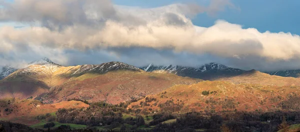 Epische Winter Landschap Uitzicht Vanaf Holme Fell Lake District Richting — Stockfoto