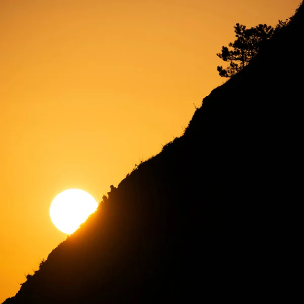 Cartaz Impressionante Arte Paisagem Imagem Pôr Sol Contra Paisagem Silhueta — Fotografia de Stock