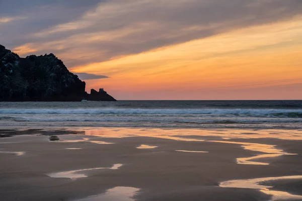 Absolutnie Wspaniałe Krajobrazy Plaży Holywell Bay Kornwalii Wielkiej Brytanii Podczas — Zdjęcie stockowe