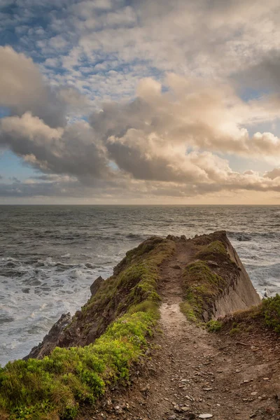 Hermosa Imagen Paisaje Hartland Quay Devon Inglaterra Durinbg Moody Puesta —  Fotos de Stock