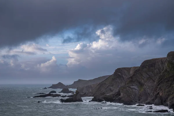 Piękny Piękny Krajobraz Sztuki Obraz Obrazu Nabrzeża Hartland Devon Anglia — Zdjęcie stockowe