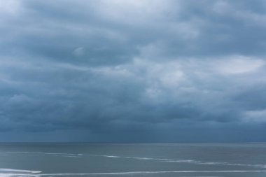 Devon 'daki Hartland rıhtımından güzel bir manzara görüntüsü İngiltere durinbg bahar günbatımı