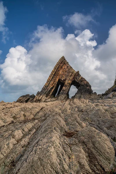 黒い教会岩の美しい風景画像デボン紀地質学的形成 — ストック写真