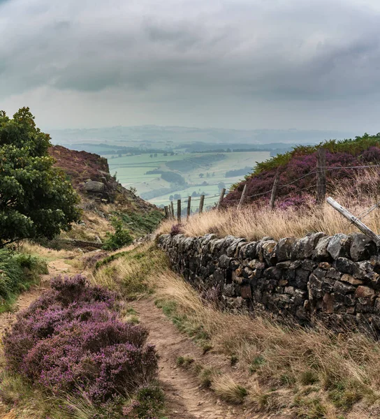 Fantastisk Engelsk Topp District Landskap Från Curbar Edge Med Färgglada — Stockfoto