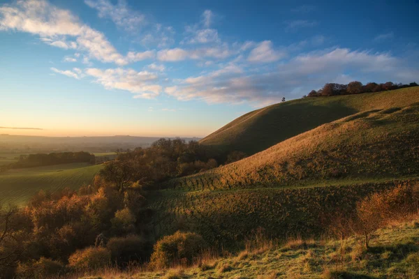 Stunning Autumn sunrise over countryside landscape — Stock Photo, Image