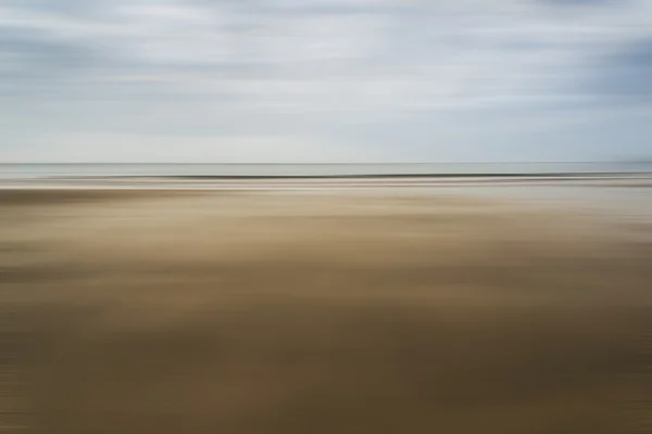 Poruszenie efekt pejzaż plaża latem — Zdjęcie stockowe