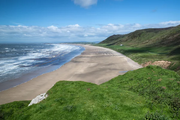 Гарний краєвид літній пляжний Rhosilli Bay Gower півострів — стокове фото