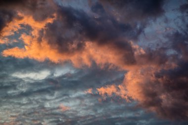 muhteşem canlı fırtınalı bulut oluşumu arka plan