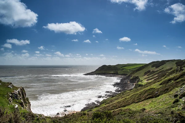 ภูมิทัศน์ฤดูร้อนของหัวหนอนและอ่าว Rhosilli ในเวลส์ — ภาพถ่ายสต็อก