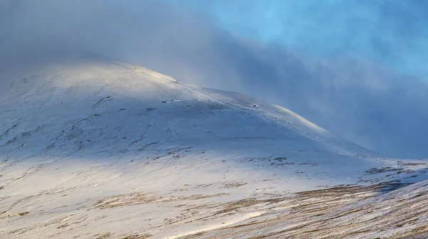 Beautiful morning Winter sunlight on mountain landscape detail — Stock Photo, Image