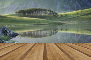 muhteşem dağ ve göl gündoğumu yansımaları güzel landsca