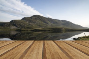 muhteşem dağ ve göl gündoğumu yansımaları güzel landsca