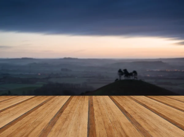 Beautiful sunrise dawn landscape of hills overlooking brightly l — Stock Photo, Image