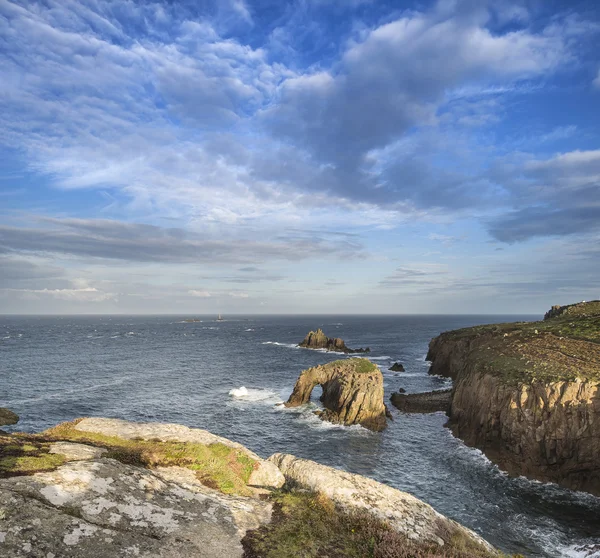 Hermoso paisaje del amanecer de Land 's End en Cornwall Inglaterra —  Fotos de Stock