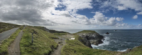Cornwall Engla kafasına Trevose canlı yaz peyzaj görüntüsü — Stok fotoğraf