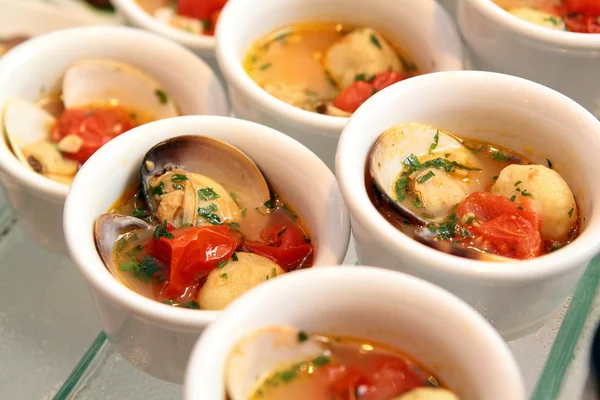 Суп с клецками и морепродуктами — 스톡 사진
