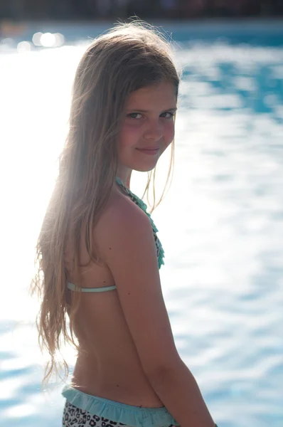 Retrato sonriente de niña — Foto de Stock