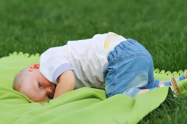 Kleiner Junge — Stockfoto