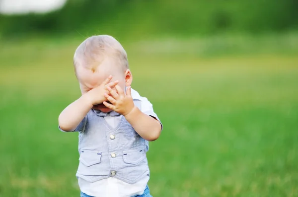 Malého chlapce pláč — Stock fotografie