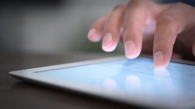 modern dijital tablet PC ekran dokunaklı el.