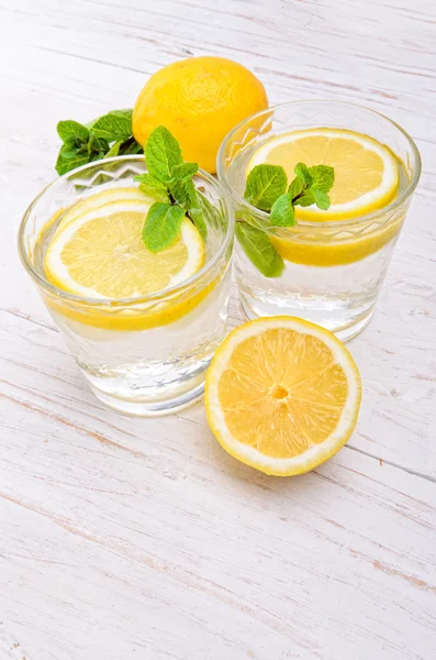 Lemon drink — Stock Photo, Image