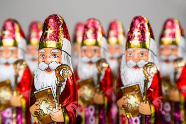 Sinterklaas. Hollandalı çikolata heykelcik