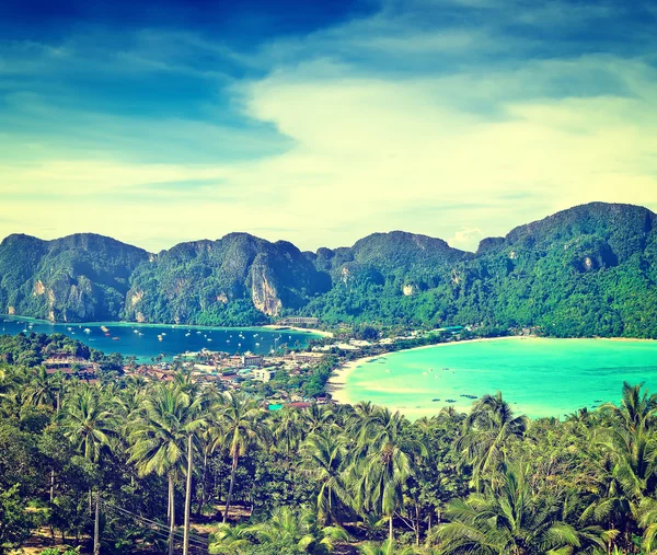 Panorama över Phi-Phi-ön, provinsen Krabi, Thailand — Stockfoto