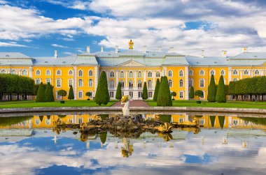Peterhof Palace, St. Petersburg clipart