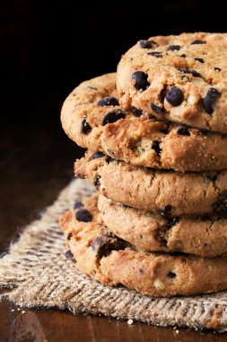 Çikolata parçacıklı kurabiye. 