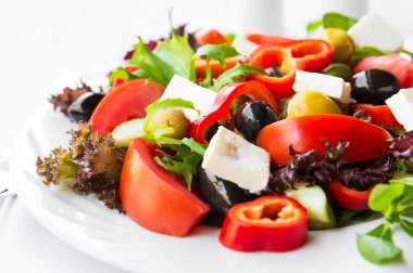 Akdeniz salatası