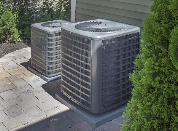 Heating and air conditioning residential units — Stock Photo, Image