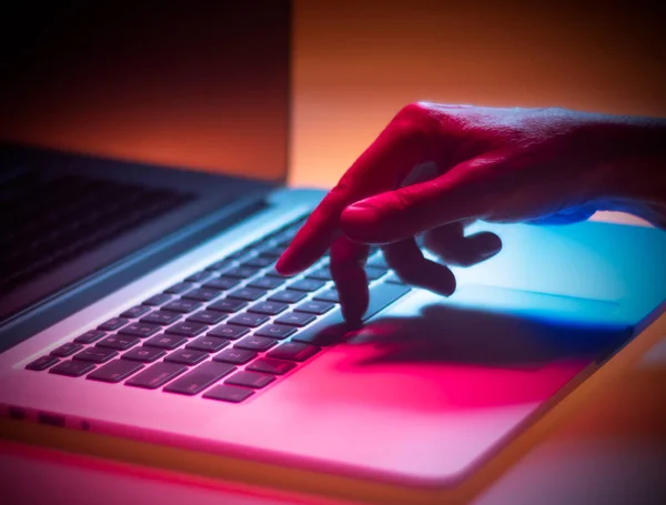 Laptop Computer Fingers Hitting Keyboard — Stock Fotó