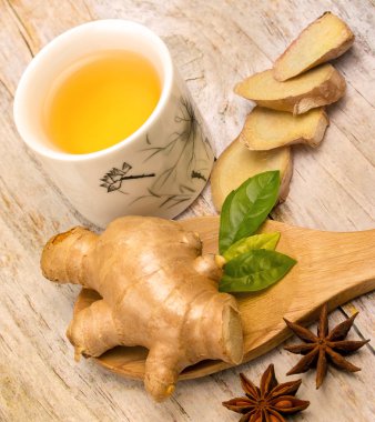 Japon zencefil çay gösterir doğal baharat ve tazelenmiş 