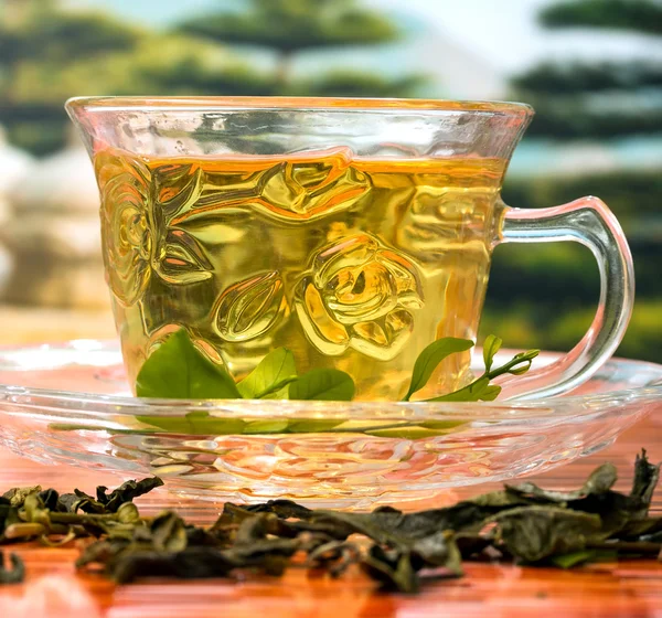 Té verde de China representa bebida potable y refrescante —  Fotos de Stock