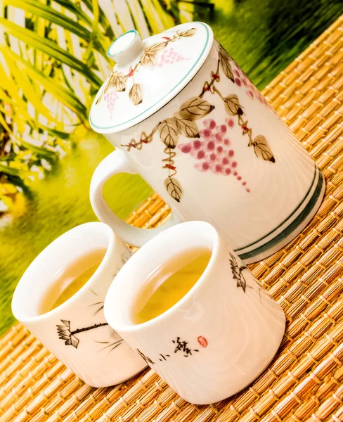 Verandada çay mola süresi ve Tafrīh temsil eder — Stok fotoğraf