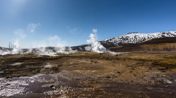 Geothermisch aktives Tal — Stockfoto