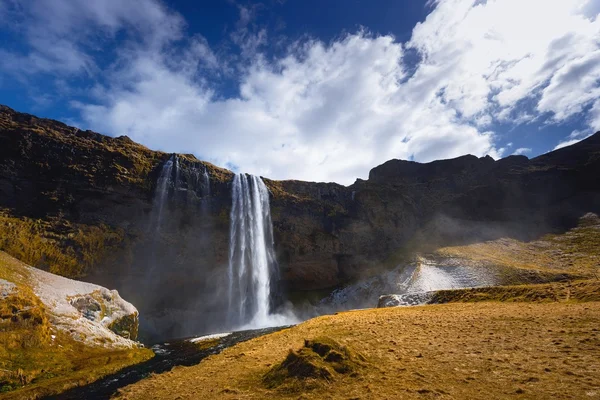 Wasserfall in Island — Stockfoto