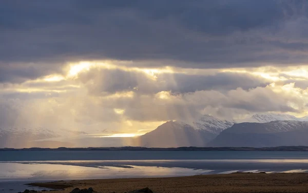 Scenic mountain landscape shot — Stock Photo, Image