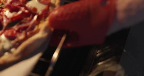 Homemade Pizza Being Checked Oven Closeup — Stock Photo, Image