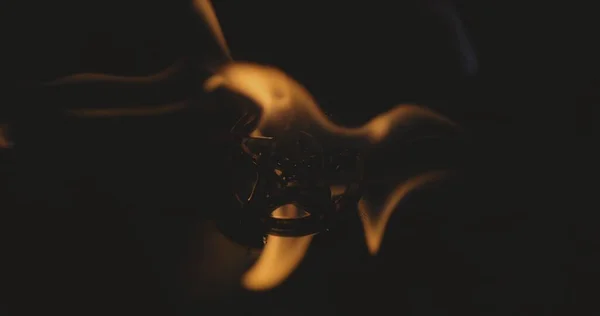 Amulet Płonący Pożarze 120Fps Zwolniony Film Zbliżeniowy — Zdjęcie stockowe