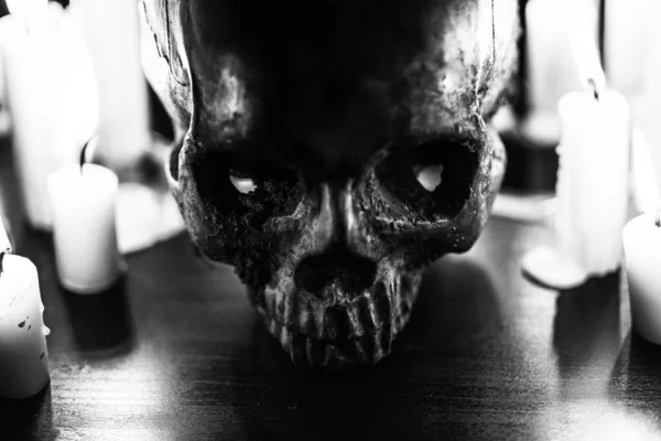 Candles Human Skull Darkness Close — Stock Photo, Image