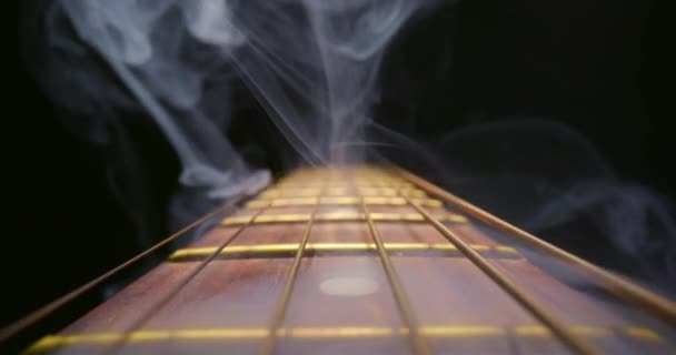Diapasón de guitarra con deslizamiento en — Vídeo de stock