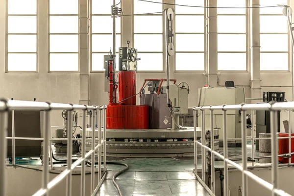 Reactor nuclear en un instituto de ciencias —  Fotos de Stock