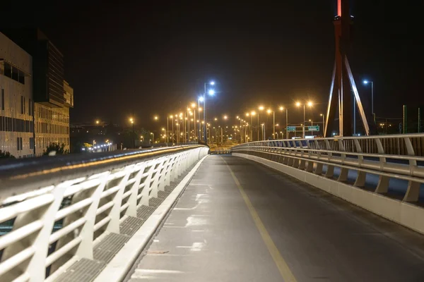 Leere Brücke bei Nacht — Stockfoto