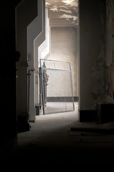 Lugar oscuro y abandonado — Foto de Stock